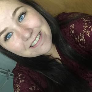 Meet your Posher, Leah